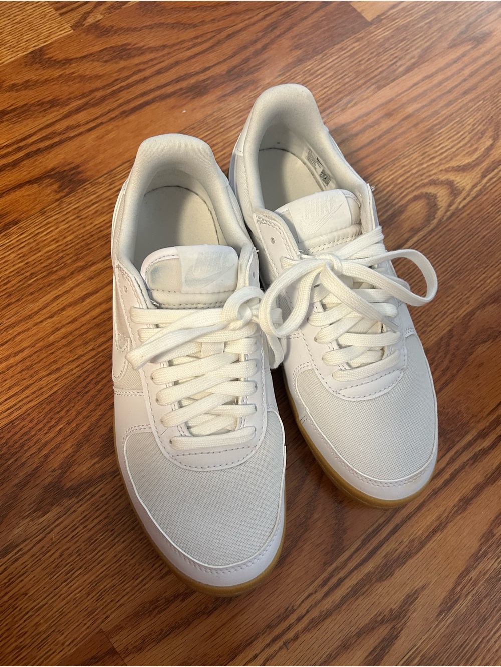 Nike White Low-Top Sneakers with Gum Outsole Still in Box - Picture 2 of 4